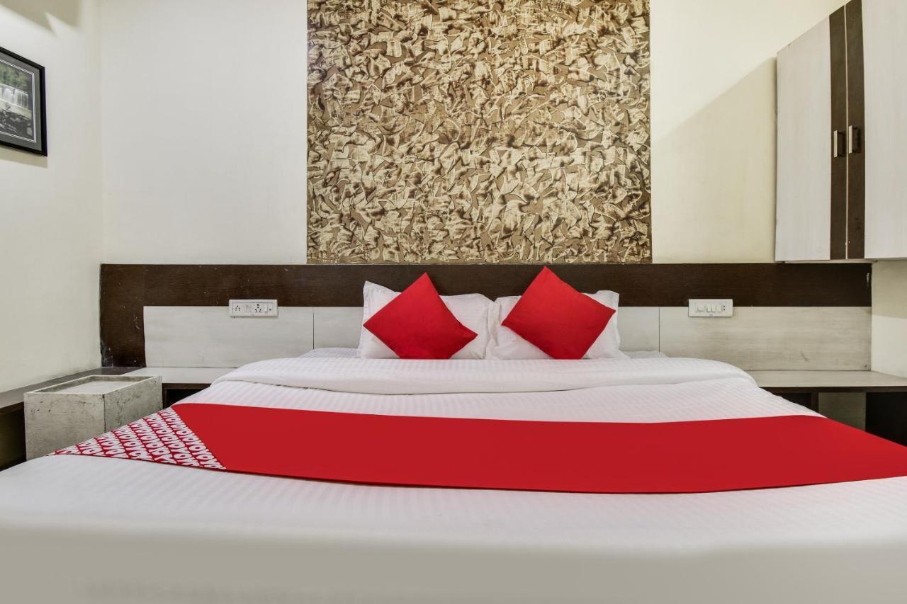 Khāmgaon Hotel O Aryan מראה חיצוני תמונה