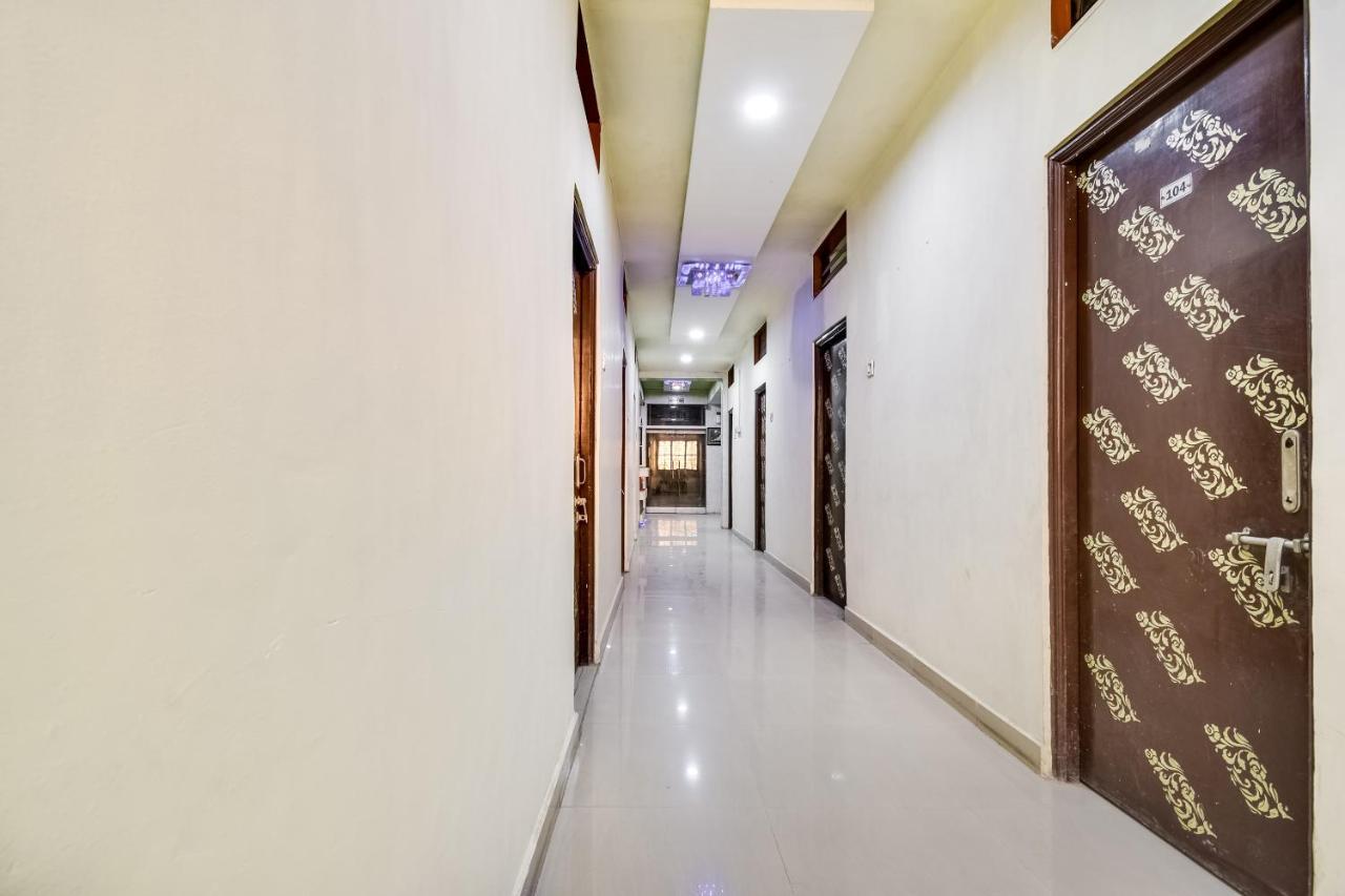 Khāmgaon Hotel O Aryan מראה חיצוני תמונה